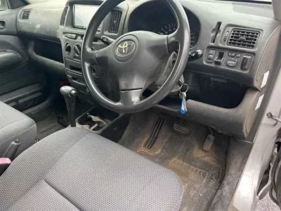 Toyota SUCCEED
