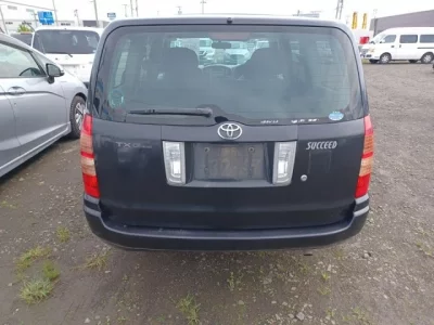 Toyota SUCCEED