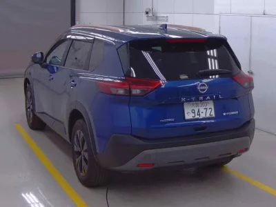 Nissan X-TRAIL