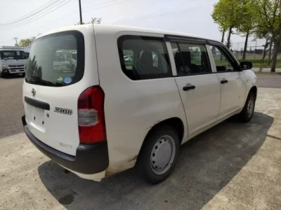 Toyota SUCCEED