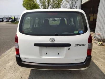 Toyota SUCCEED