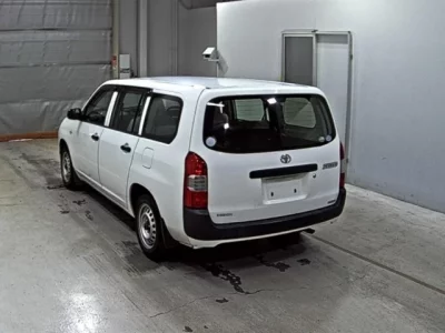 Toyota SUCCEED