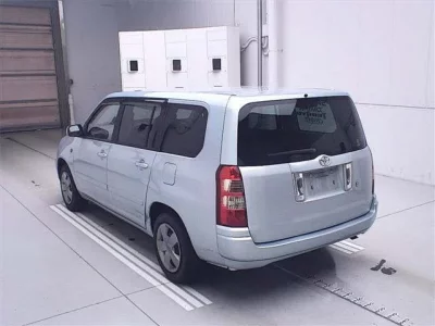 Toyota SUCCEED