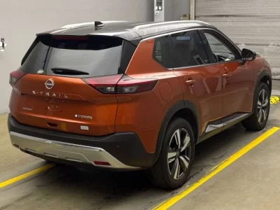 Nissan X-TRAIL
