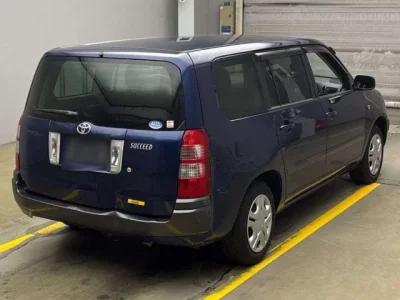Toyota SUCCEED