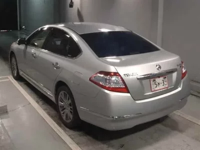Nissan TEANA
