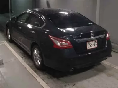 Nissan TEANA