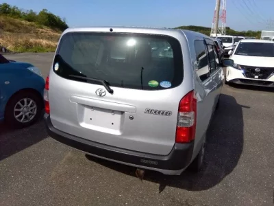 Toyota SUCCEED