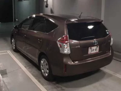 Toyota PRIUS ALPHA
