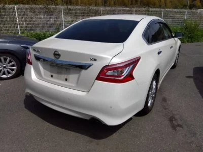 Nissan TEANA