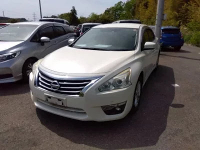 Nissan TEANA