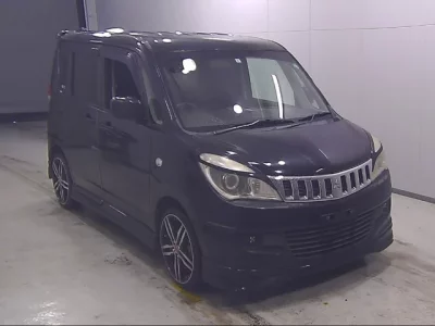 Mitsubishi DELICA D2