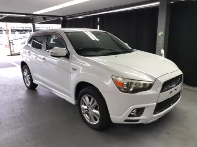 Mitsubishi RVR