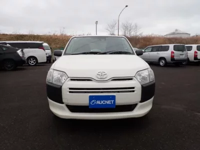Toyota SUCCEED