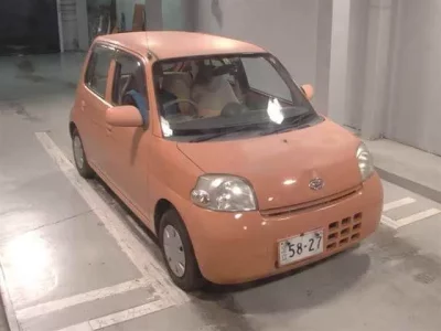 Daihatsu Esse