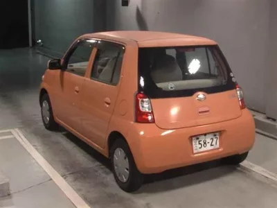 Daihatsu Esse