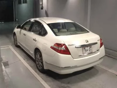 Nissan TEANA
