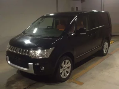 Mitsubishi DELICA D5
