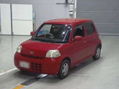 Daihatsu Esse