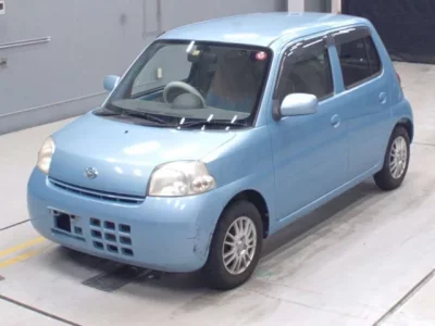 Daihatsu Esse