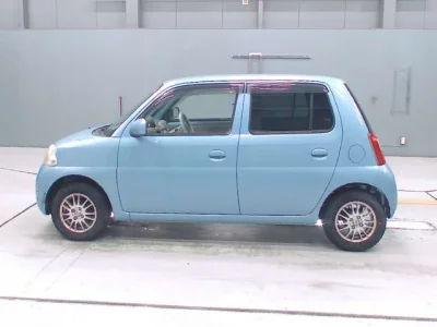 Daihatsu Esse