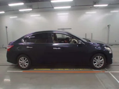 Nissan TEANA