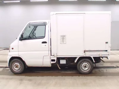 Mitsubishi MINICAB TRUCK