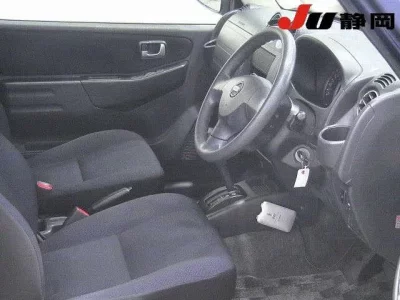 Nissan KIX
