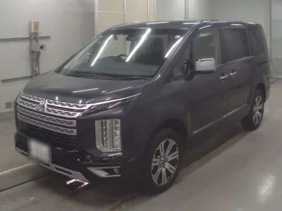 Mitsubishi DELICA D5