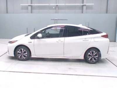 Toyota PRIUS PHV