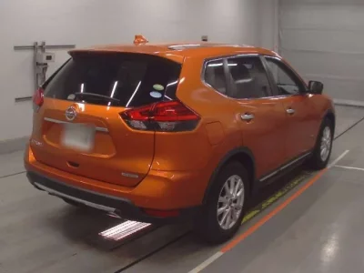 Nissan X-TRAIL