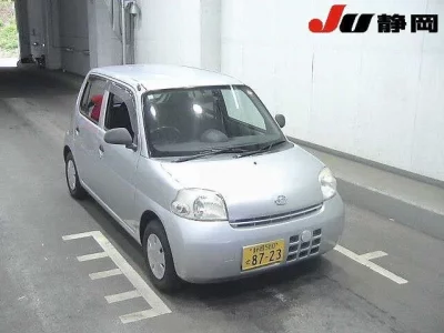 Daihatsu Esse