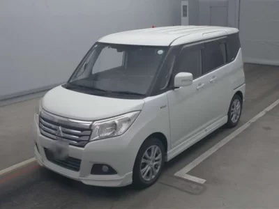 Mitsubishi DELICA D2