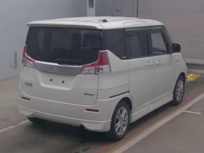 Mitsubishi DELICA D2