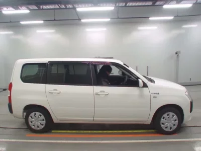 Toyota SUCCEED