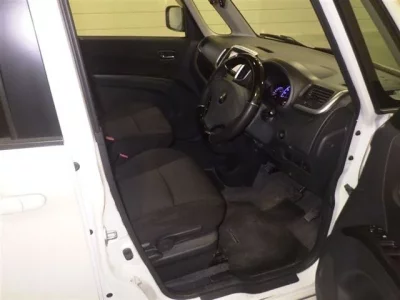 Mitsubishi DELICA D2