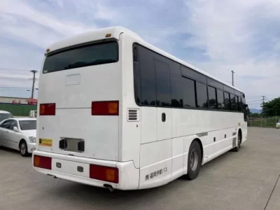 Isuzu BUS
