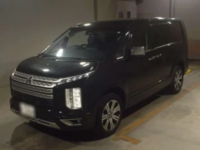 Mitsubishi DELICA D5