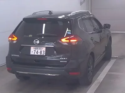 Nissan X-TRAIL