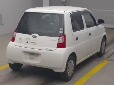 Daihatsu Esse