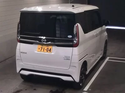Nissan ROOX