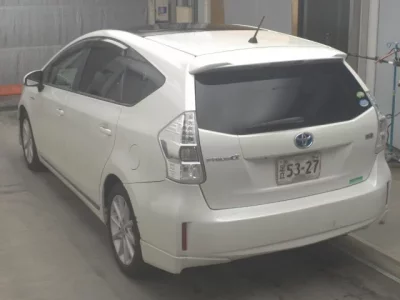 Toyota PRIUS ALPHA