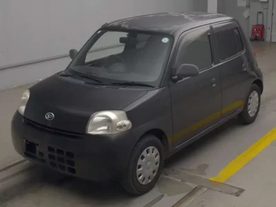 Daihatsu Esse