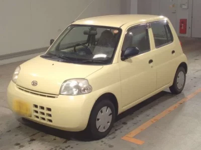 Daihatsu Esse
