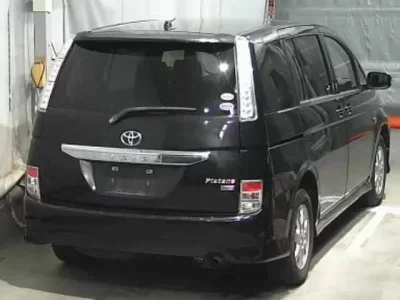 Toyota ISIS
