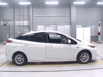 Toyota PRIUS PHV