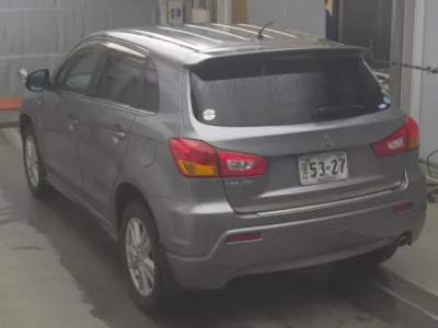 Mitsubishi RVR