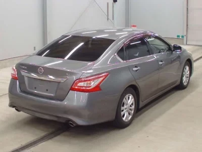 Nissan TEANA