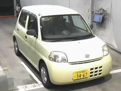 Daihatsu Esse