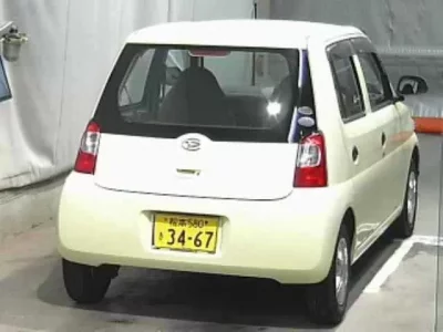 Daihatsu Esse